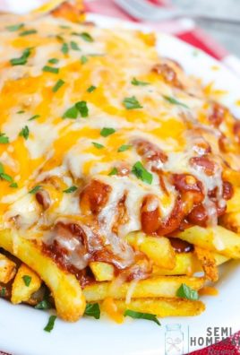 cropped-Easy-Chili-Cheese-Fries-with-parsley-1.jpg