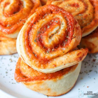 Easy Pizza Roll Ups - Great Snack or Lunch - Semi Homemade