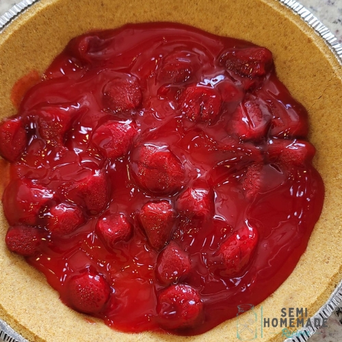graham cracker crust with strawberry pie filling