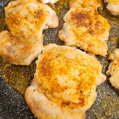 cooked seasoned chicken