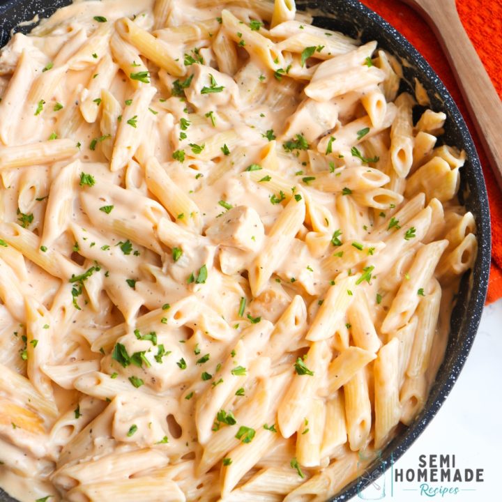 Pressed for time? Learn the quick and easy way to whip up a delicious Cajun Alfredo Chicken Pasta in just 30 minutes. Say goodbye to boring weeknight dinners!