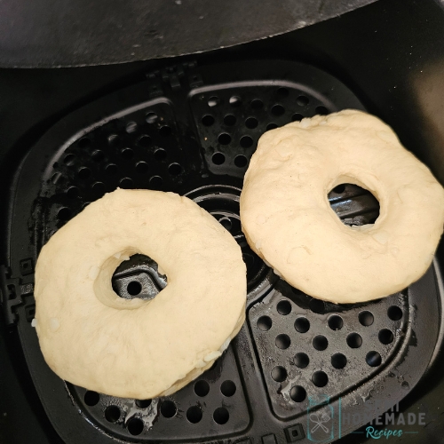 air fryer donuts in air fryer (1)
