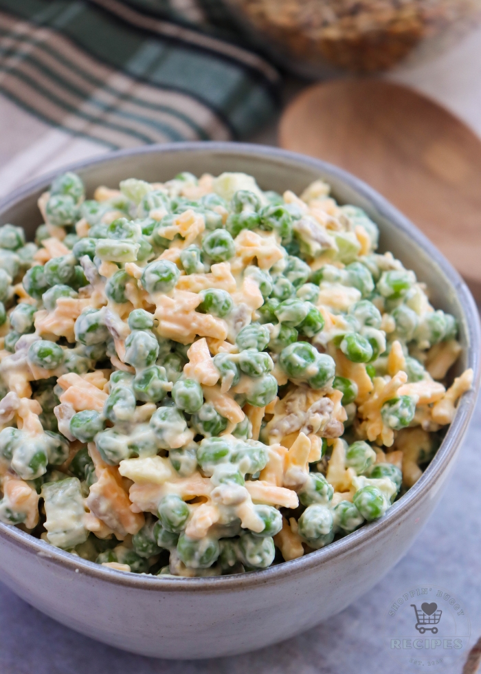 Creamy Pea Salad Without Bacon