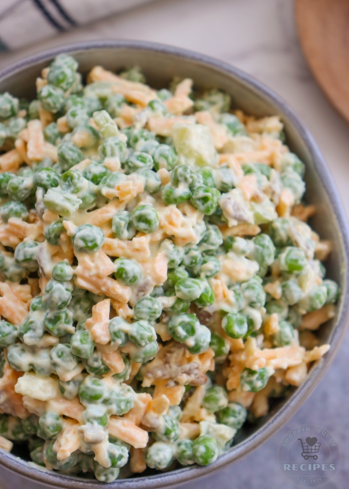 Creamy Pea Salad Without Bacon